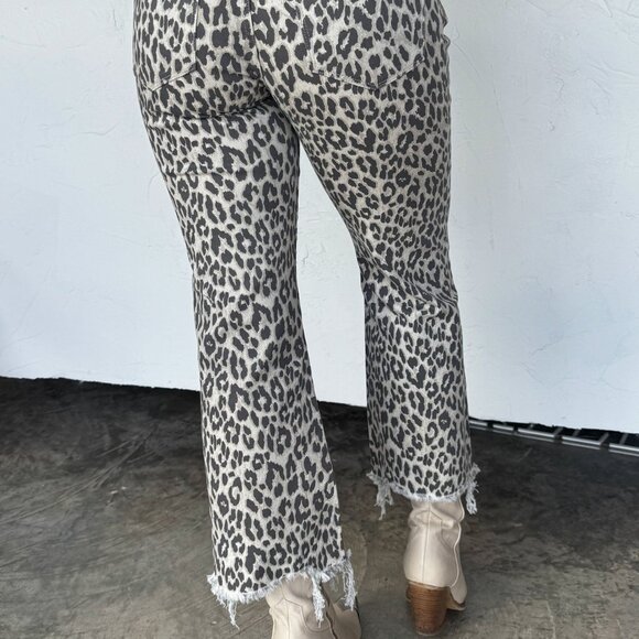 Blakeley Urban Non Distressed Cheetah Jeans - Picture 8 of 8